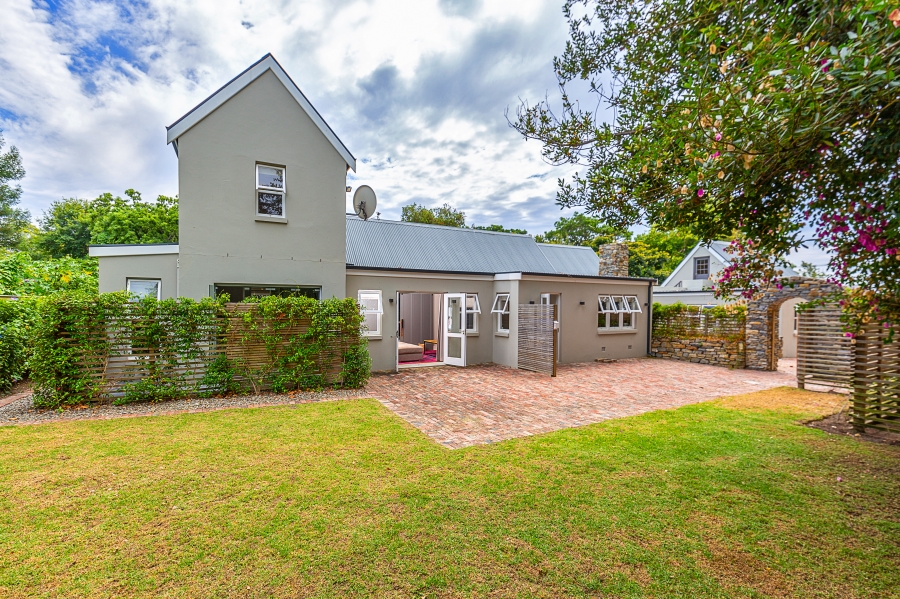 4 Bedroom Property for Sale in Belvidere Estate Western Cape